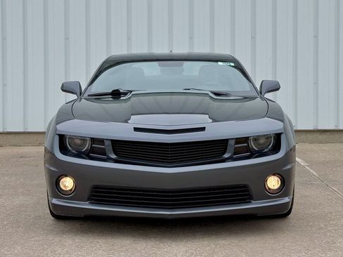 Used 2010 Chevrolet Camaro SS w/ RS Package RWD image 9