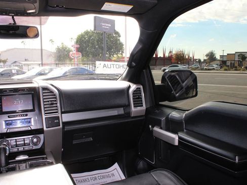 Used 2015 Ford F150 Lariat image 25