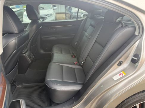 Used 2016 Lexus ES 350 w/ Navigation System Package FWD image 16