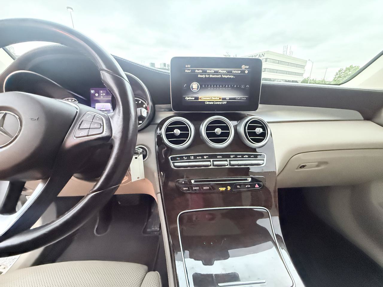 Used 2016 Mercedes-Benz GLC 300 4MATIC image 17