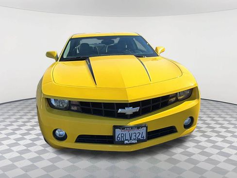 Used 2011 Chevrolet Camaro LT RWD image 2