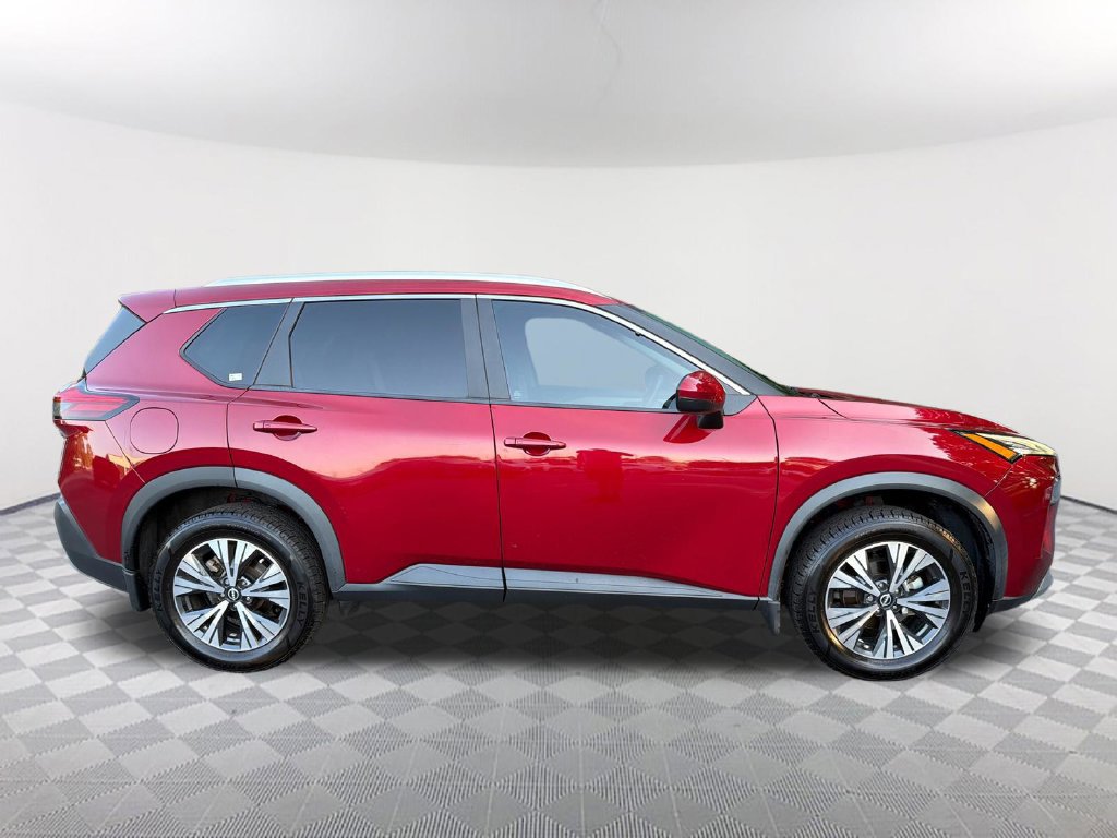 Used 2023 Nissan Rogue SV w/ SV Premium Package FWD image 4