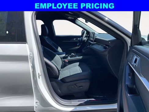 New 2026 Ford Explorer ST AWD/4WD image 15