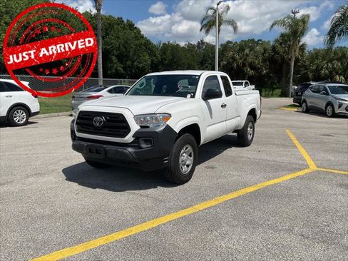 Used 2019 Toyota Tacoma SR RWD image 2