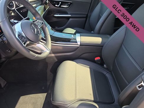 Used 2026 Mercedes-Benz GLC 300 4MATIC image 15