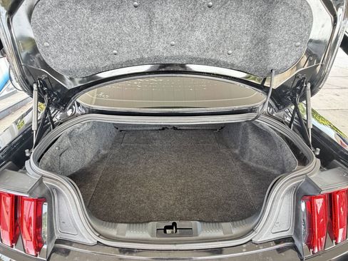 Used 2019 Ford Mustang GT RWD image 15