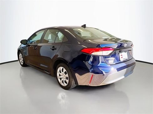Used 2024 Toyota Corolla LE image 32