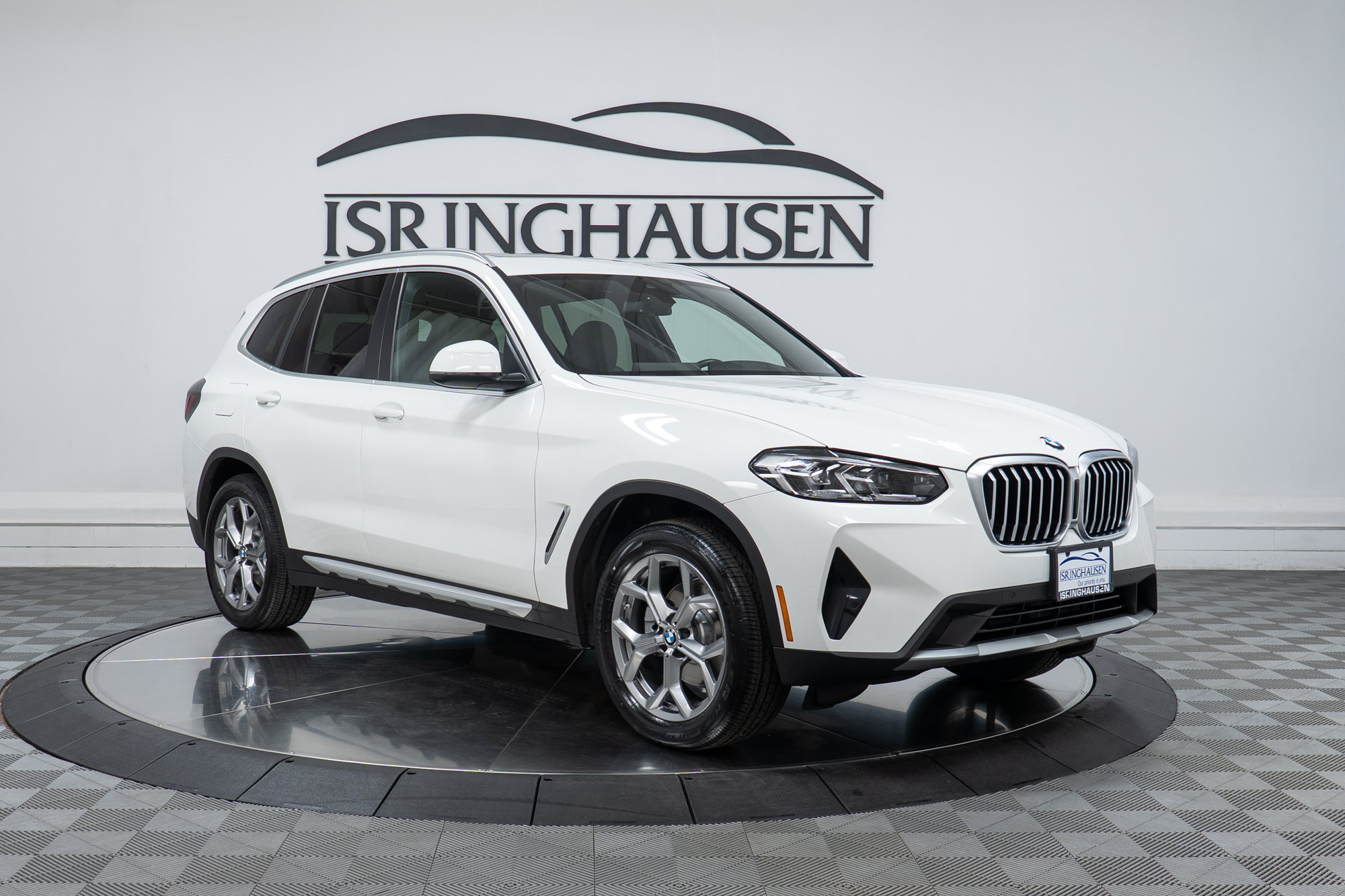 Certified 2024 BMW X3 xDrive30i w/ Premium Package AWD/4WD image 3