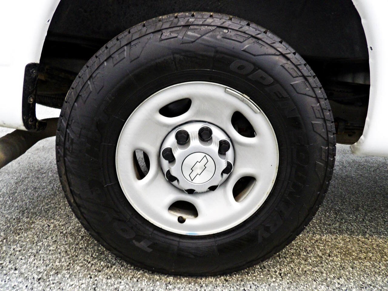 Used 2017 Chevrolet Express 3500 LS RWD image 18