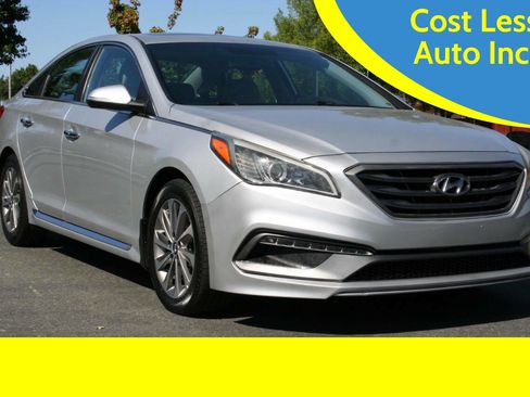 Used 2017 Hyundai Sonata Sport w/ Value Edition Package 02 FWD image 2