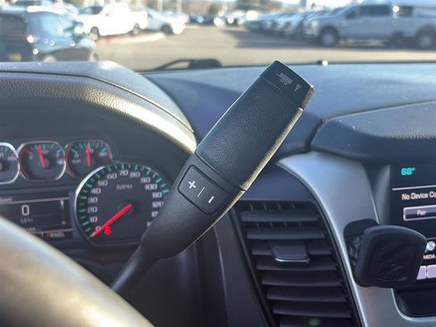 Used 2018 GMC Yukon SLT image 18