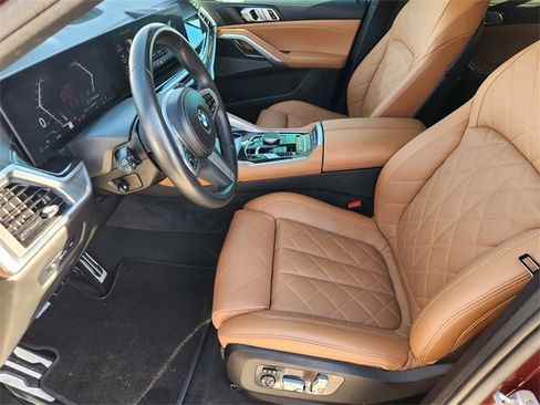 Used 2024 BMW X6 xDrive40i w/ Premium Package image 13