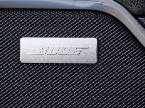 New 2026 GMC Sierra 1500 SLT image 32