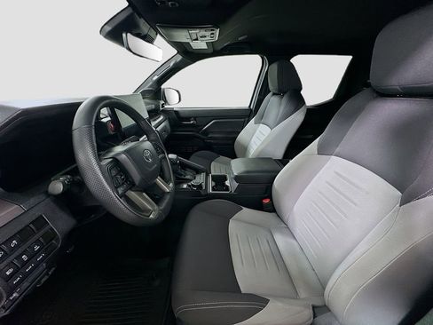 Used 2024 Toyota Tacoma TRD Sport w/ TRD Sport Upgrade Package image 19