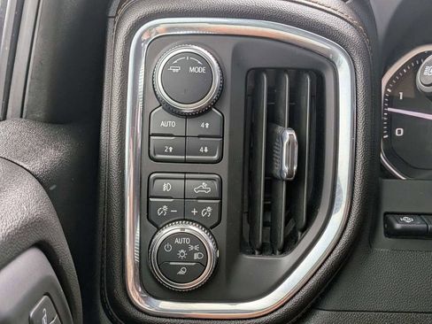 Used 2023 GMC Sierra 2500 AT4 w/ AT4 Premium Plus Package AWD/4WD image 27