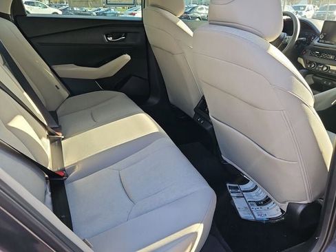 Certified 2025 Honda Accord SE image 11