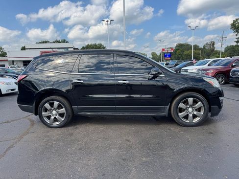 Used 2017 Chevrolet Traverse LT w/ Graphite Special Edition FWD image 6
