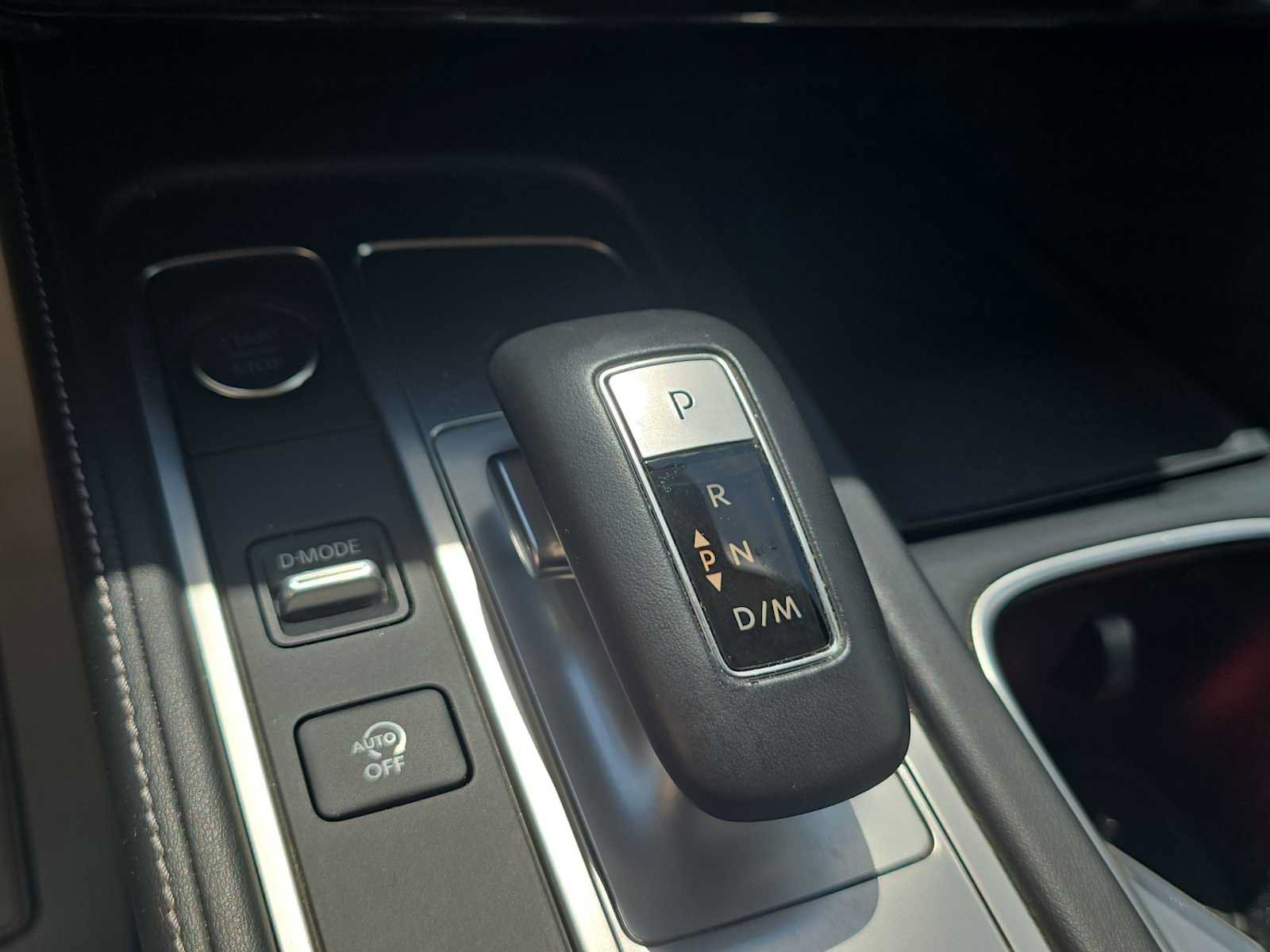 Used 2023 INFINITI QX60 Luxe w/ Performance Audio Package FWD image 19