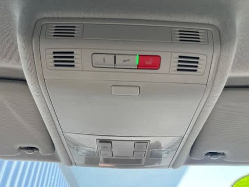 Used 2021 Volkswagen Tiguan S FWD image 31