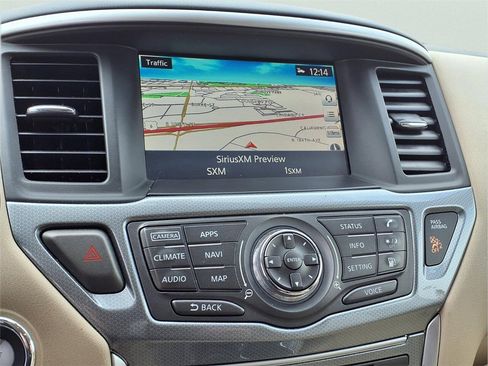 Used 2020 Nissan Pathfinder SL image 21