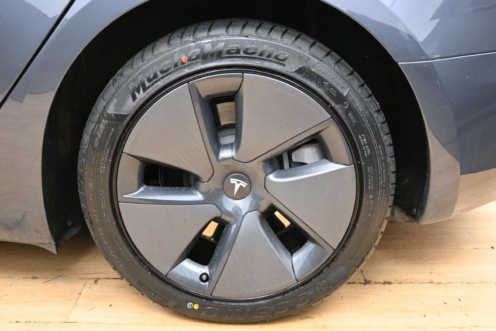 Used 2023 Tesla Model 3 Standard Range RWD image 11