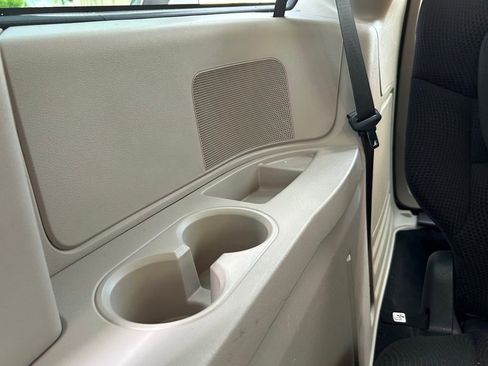 Used 2019 Dodge Grand Caravan SE FWD image 33