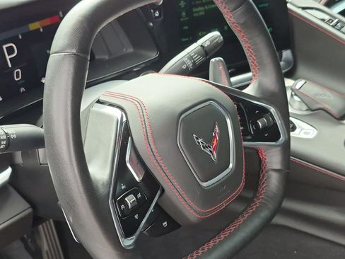 Used 2021 Chevrolet Corvette Stingray Premium Cpe w/ Z51 Performance Package RWD image 17