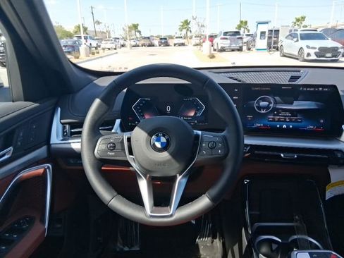 New 2026 BMW X1 xDrive28i w/ Technology Package AWD/4WD image 9