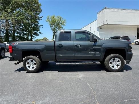 Used 2019 Chevrolet Silverado 1500 LT w/ All Star Edition AWD/4WD image 3