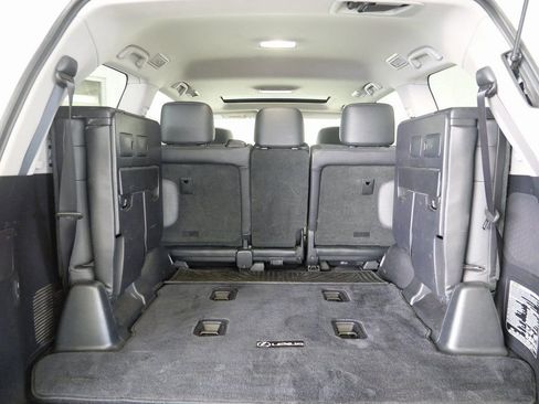 Used 2016 Lexus LX 570 4WD image 22