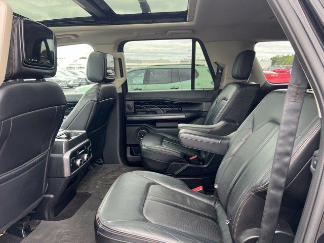 Used 2019 Ford Expedition Max Platinum AWD/4WD image 18