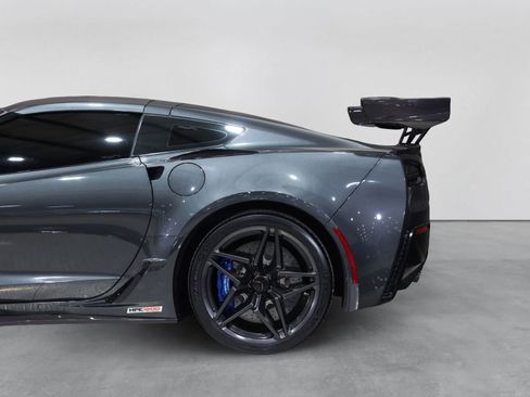 Used 2019 Chevrolet Corvette ZR1 RWD image 26