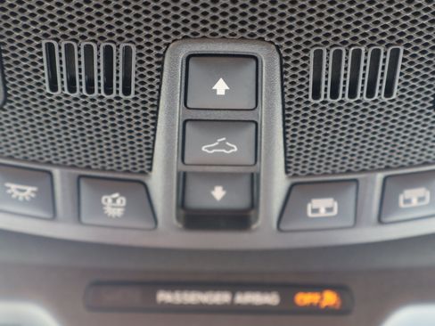 Used 2024 Ford Expedition Platinum AWD/4WD image 28