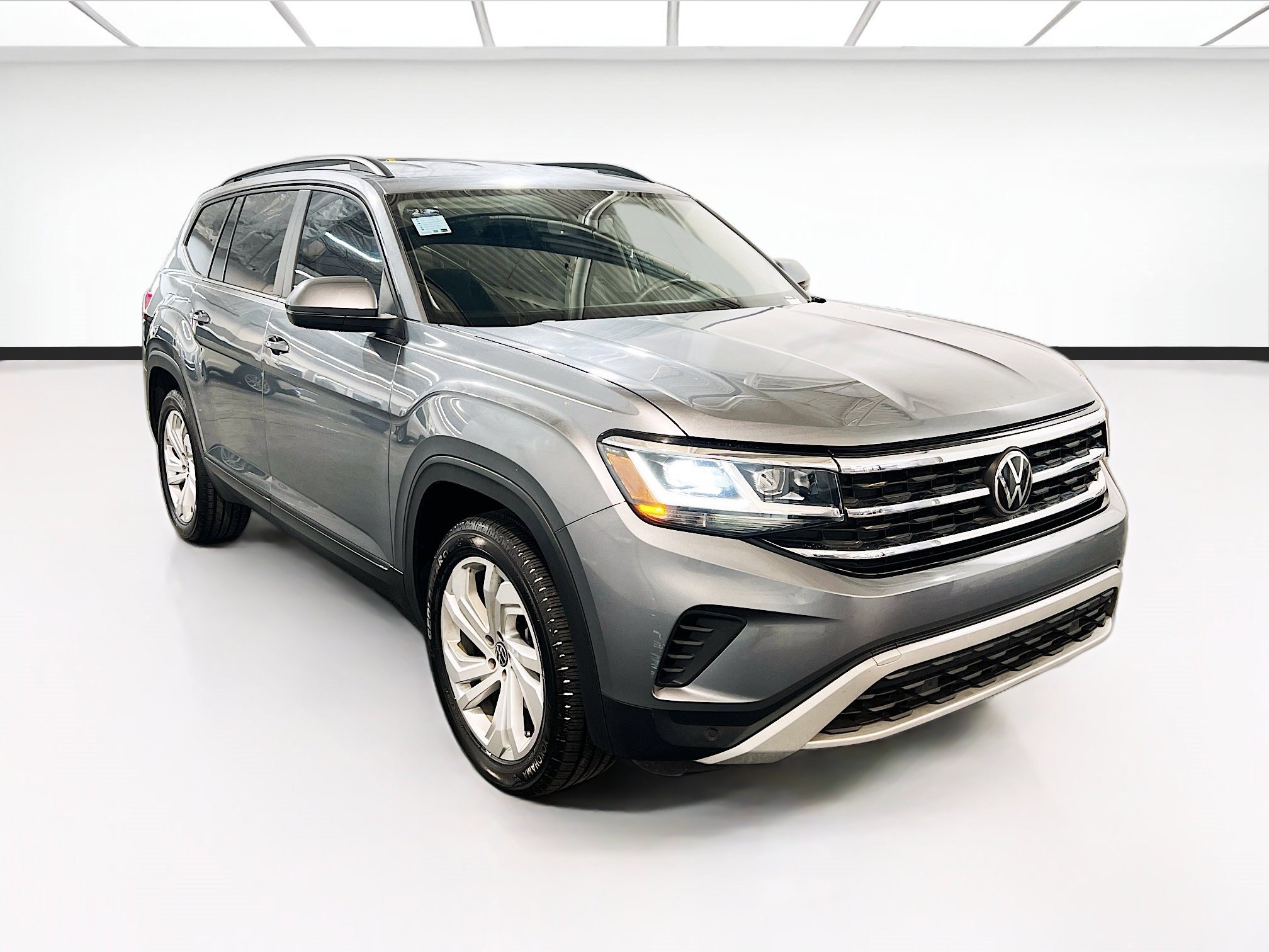 Used 2023 Volkswagen Atlas SE FWD image 3