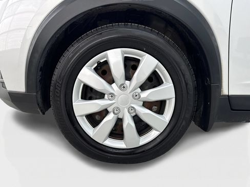 Used 2020 Nissan Kicks S FWD image 49