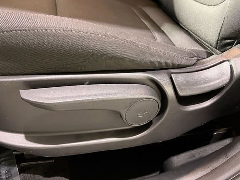 Used 2022 Hyundai Tucson SE image 23