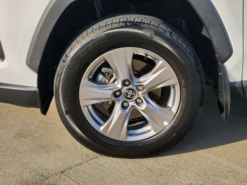 Used 2023 Toyota RAV4 XLE w/ Convenience Package FWD image 10