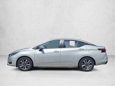 Used 2025 Nissan Versa SV FWD image 8