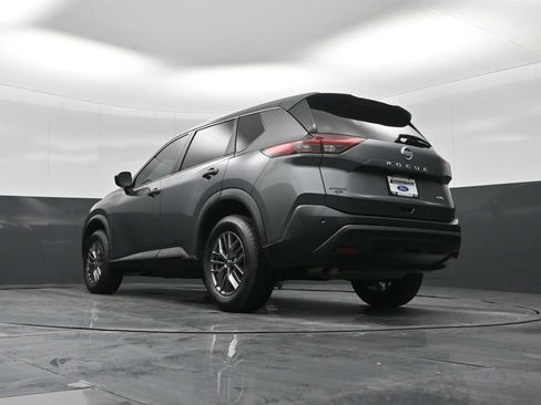 Used 2021 Nissan Rogue S image 22