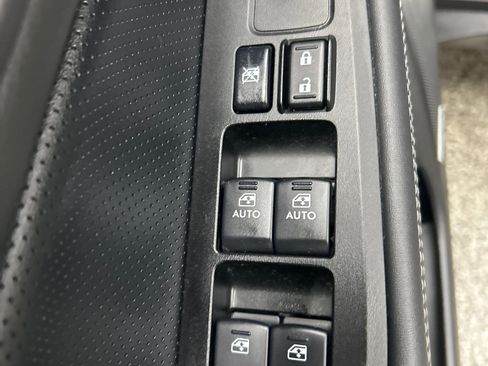 Used 2016 Subaru Outback 2.5i Limited AWD/4WD image 9