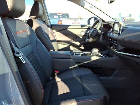 New 2026 Nissan Rogue SV AWD/4WD image 7