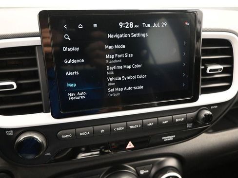 New 2025 Hyundai Venue Limited image 18