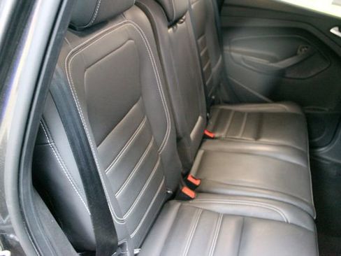 Used 2019 Ford Escape SEL AWD/4WD image 9