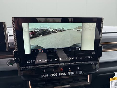 New 2025 GMC Hummer EV 2X image 31