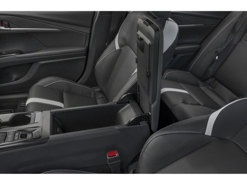 New 2026 Toyota Camry Hybrid FWD image 13