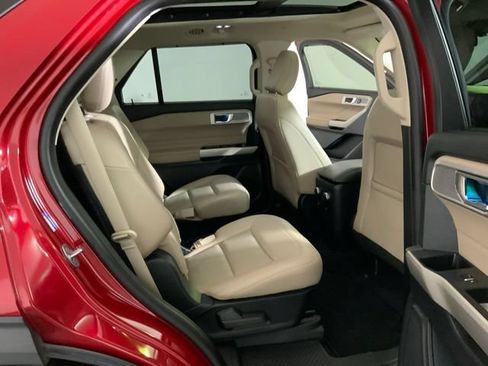 Used 2021 Ford Explorer Limited w/ Hybrid Equipment Group 310A RWD image 28