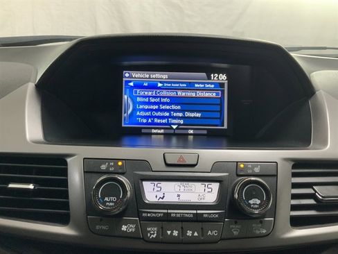 Used 2016 Honda Odyssey Touring Elite image 30