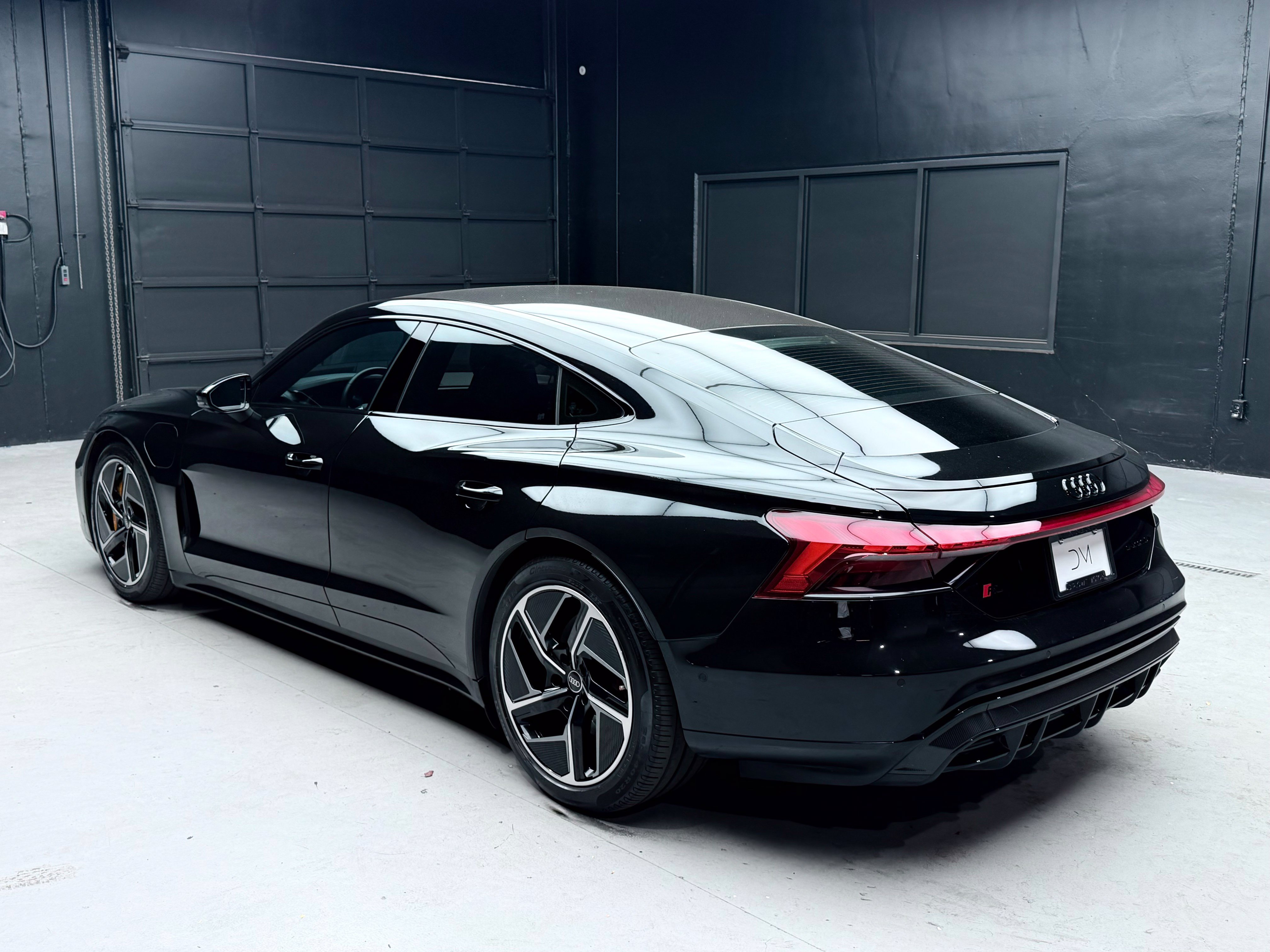 Used 2023 Audi RS e-tron GT w/ Carbon Performance Package AWD/4WD image 5
