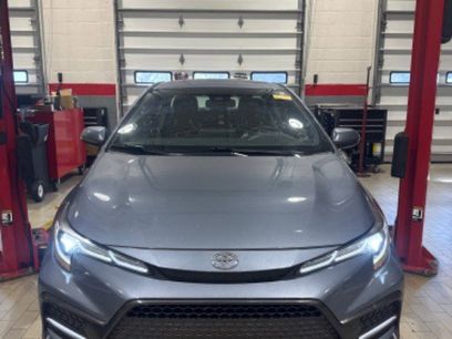 Used 2021 Toyota Corolla SE w/ SE Premium Package