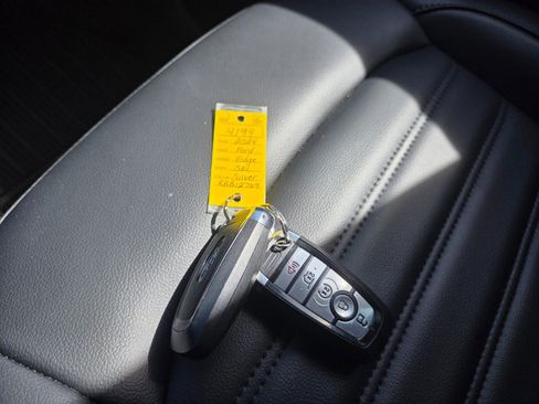 Certified 2024 Ford Edge SEL w/ Convenience Package image 32